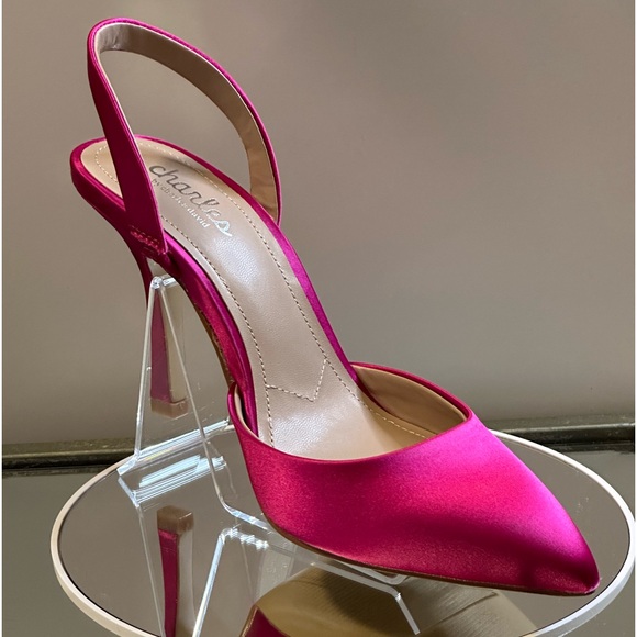 CHARLES DAVID | Iniko Pump - Picture 5 of 9